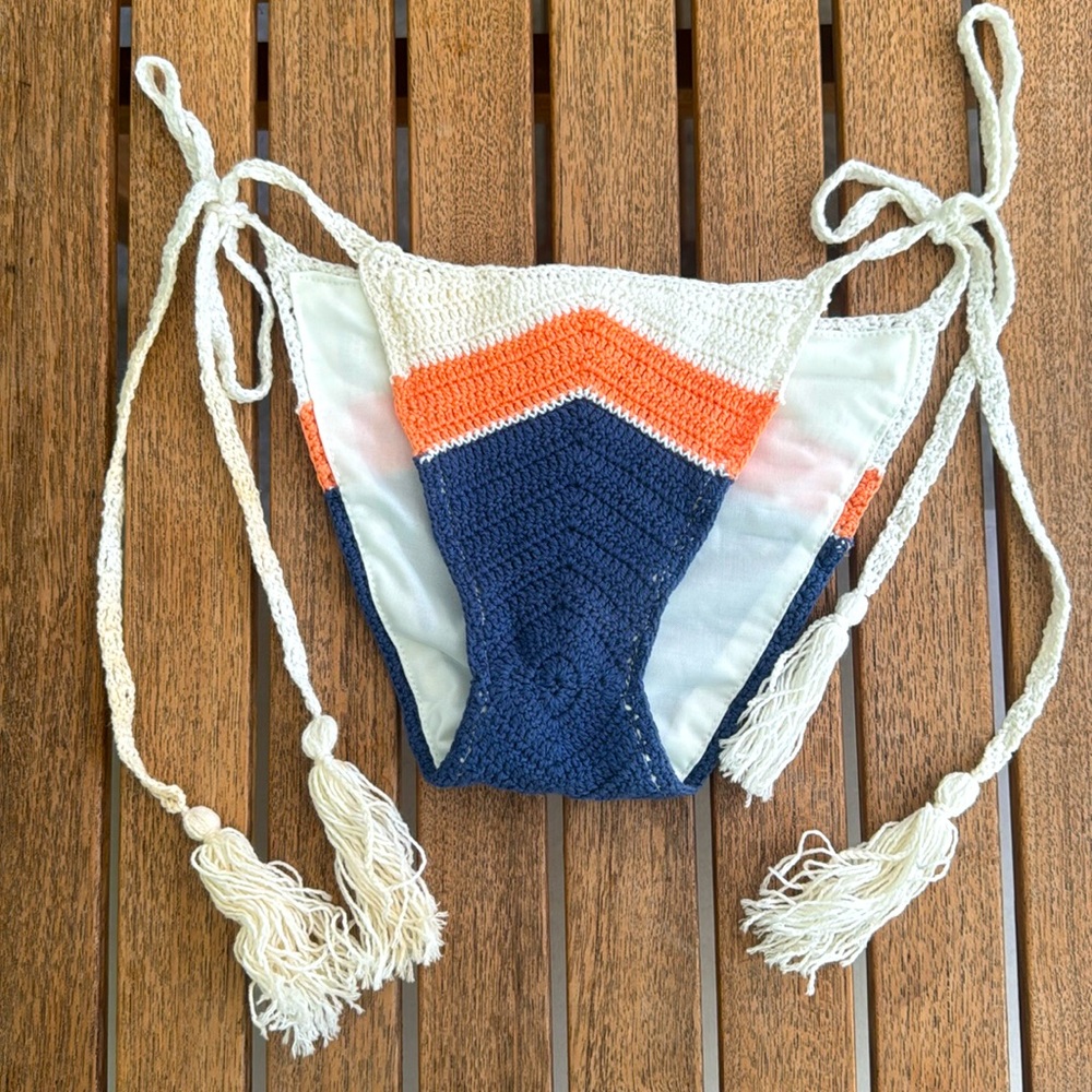 Vitamin A New Crochet Tassle Bikini Bottoms White Blue Peach Small Side Tie